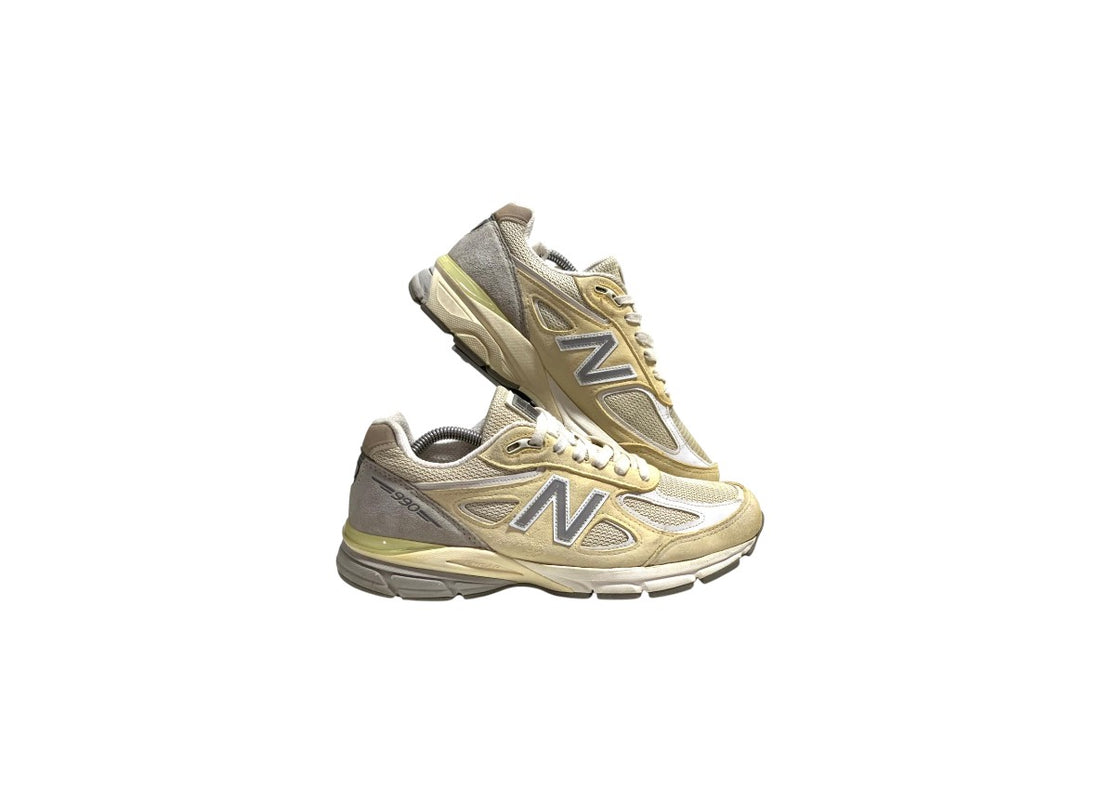 New Balance 990v4